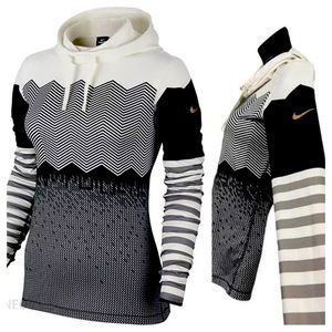 🔥NWT Nike Womens Pro Hyperwarm Pullover Hoodie Top Dri Fit NEW XS